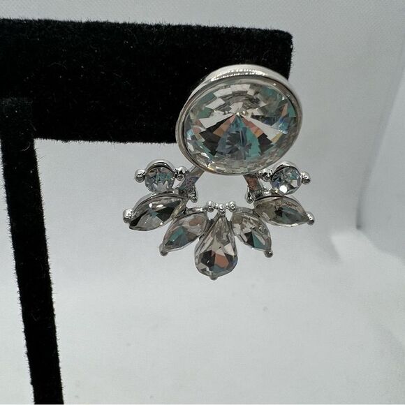 Two-way rhinestone studded sparkle fancy elegant post earrings - Picture 4 of 10